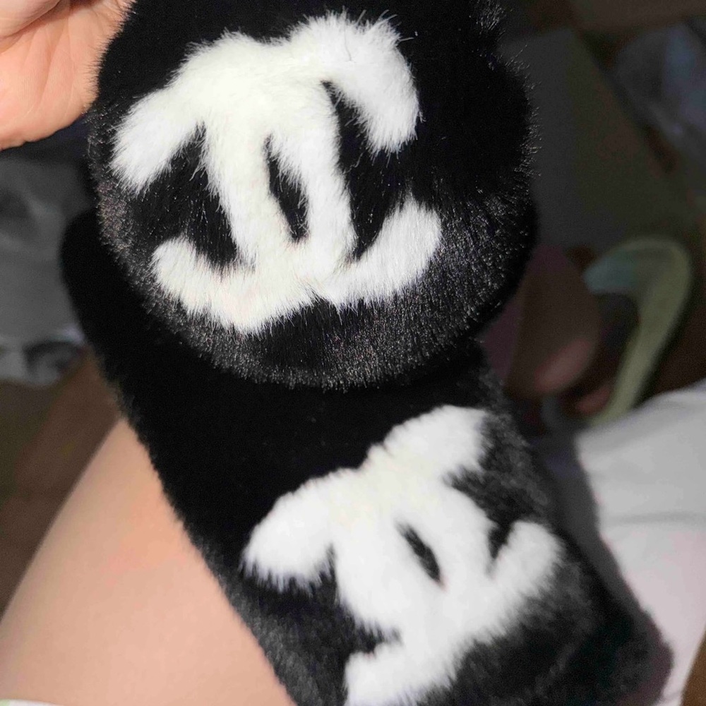 CC chic Black and White Fur Earmuffs and scarf